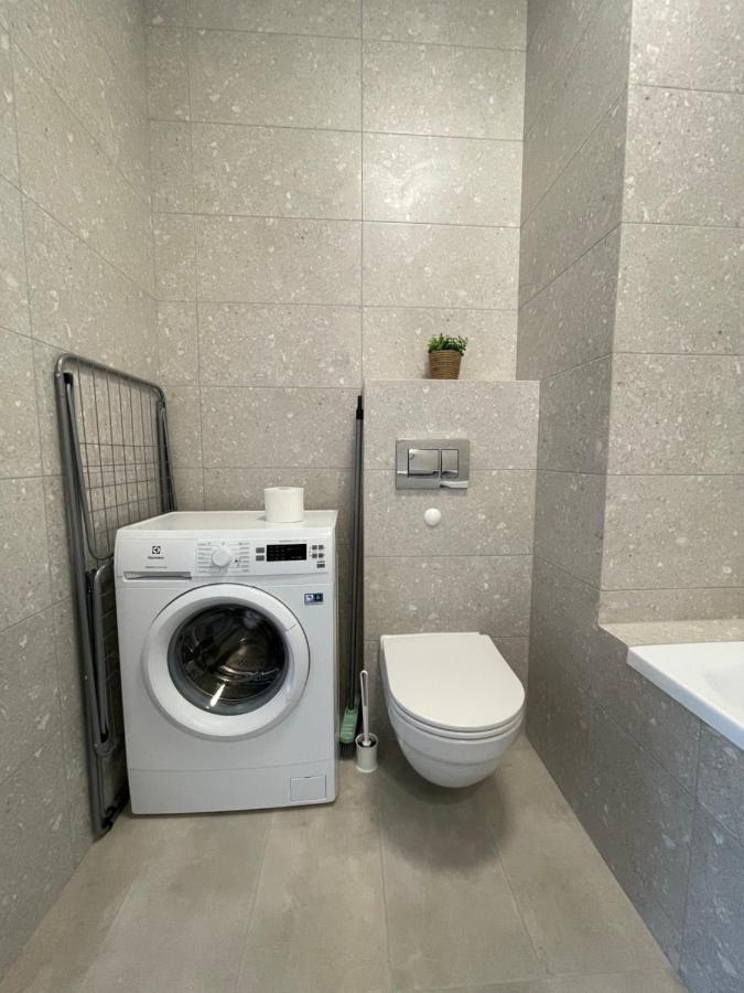 Apartamenty Termalne Na Dlugiej 8 Uniejow Luaran gambar